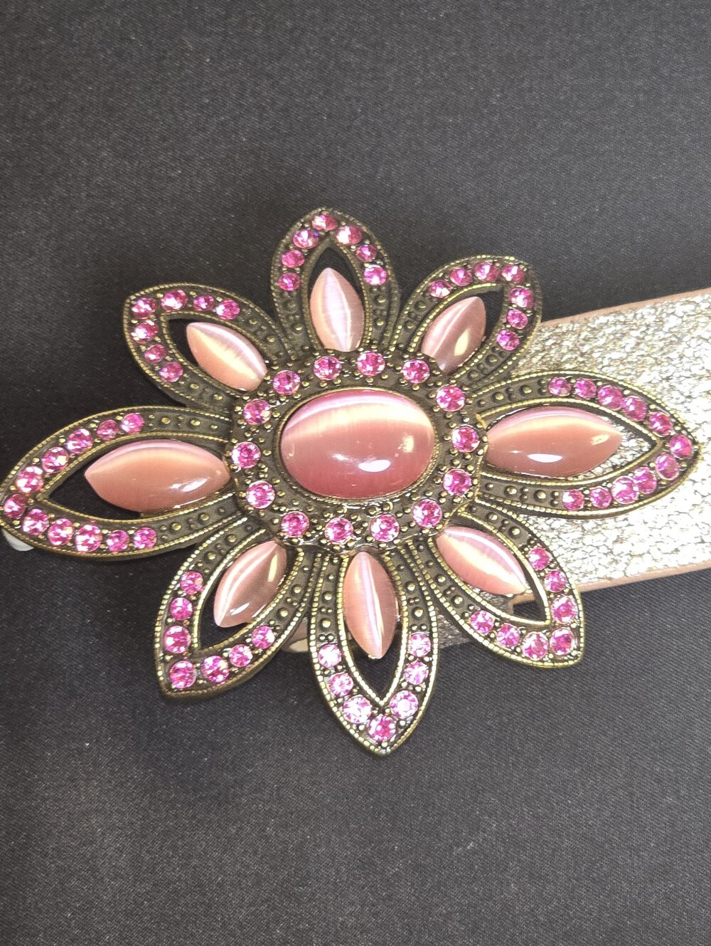 Vintage Leatherock Oversized Pink Rhinestone Flower Metallic Belt S - Picture 16 of 16